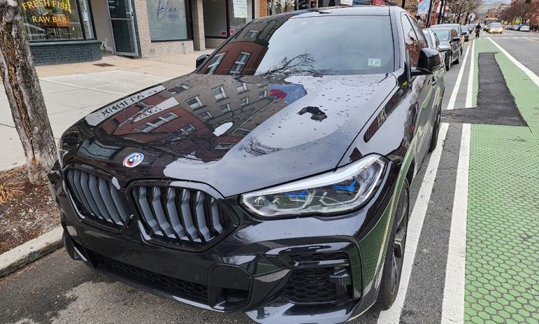 BMW Leasing vs Buying: Which Option Fits Your Lifestyle?